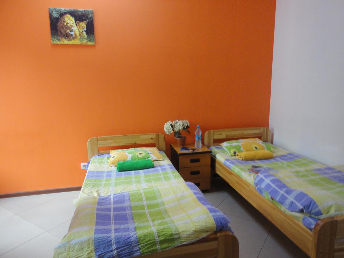 Amigo Hostel อัลมาตี ภายนอก รูปภาพ